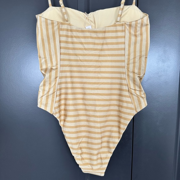 NWT SZ M TIGERLILY Verena Sloane Gold/Taupe Striped One-Piece Swimsuit - Picture 4 of 8